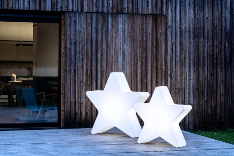 Gwiazdy LED na tarasie